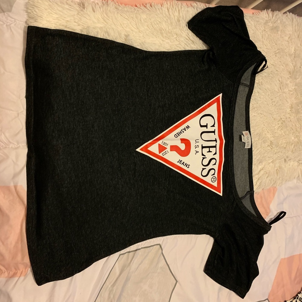 Off shoulder t shirt